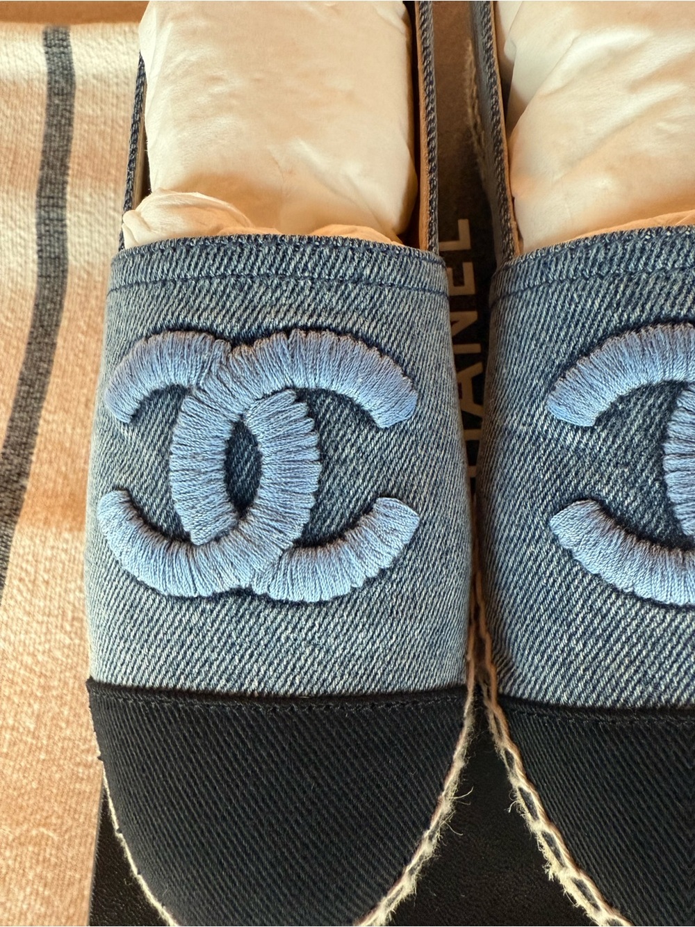Size 36  21S Chanel denim espadrilles, pristine condition - Picture 7 of 10